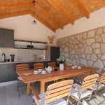 Awesome In Glavina Donja Дом отдыха