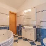 Awesome In Glavina Donja Дом отдыха Donja Glavina
