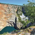 Дом отдыха Awesome In Glavina Donja
