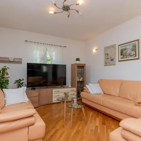 Cozy In Glavina Donja With Kitchen Σπίτι διακοπών *