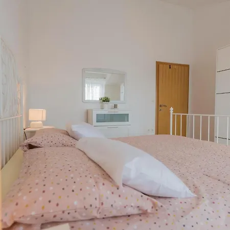 Σπίτι διακοπών Cozy In Glavina Donja With Kitchen *